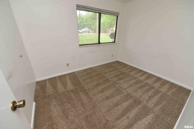Building Photo - 5734 Autumn Ridge Ct