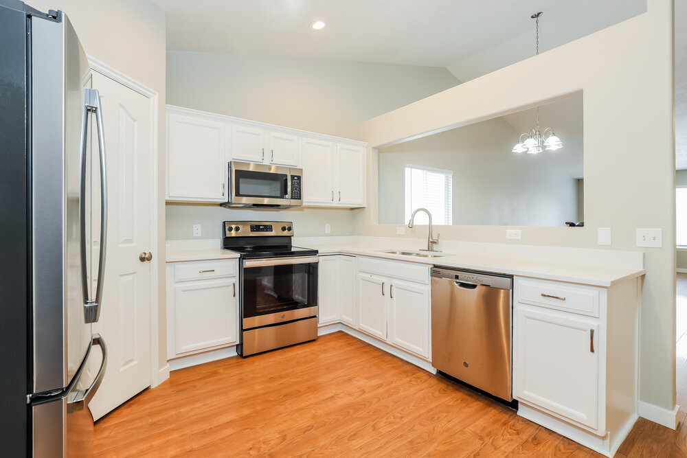 Building Photo - 8558 Maul Oak Dr