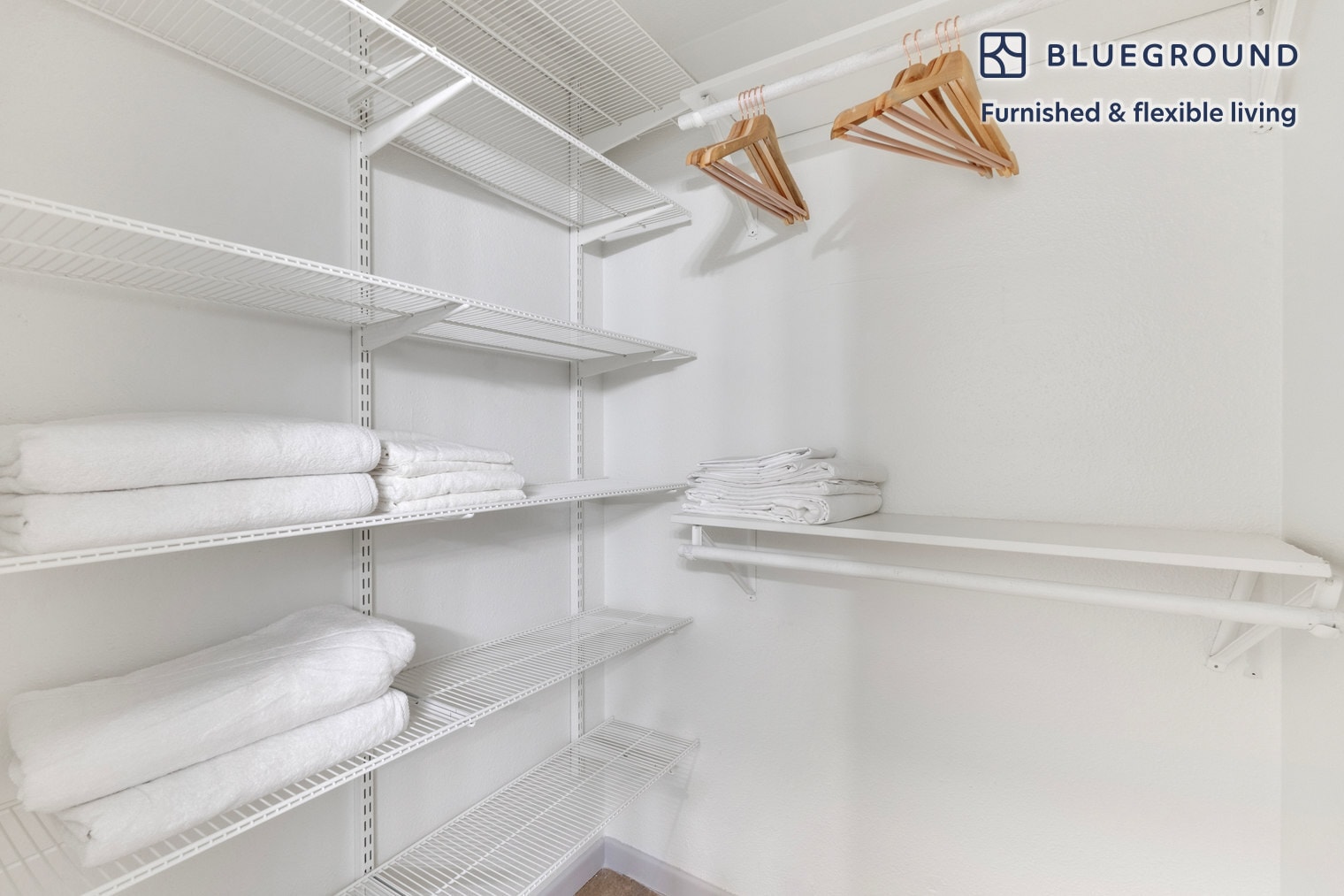 Building Photo - 201 E 4th St