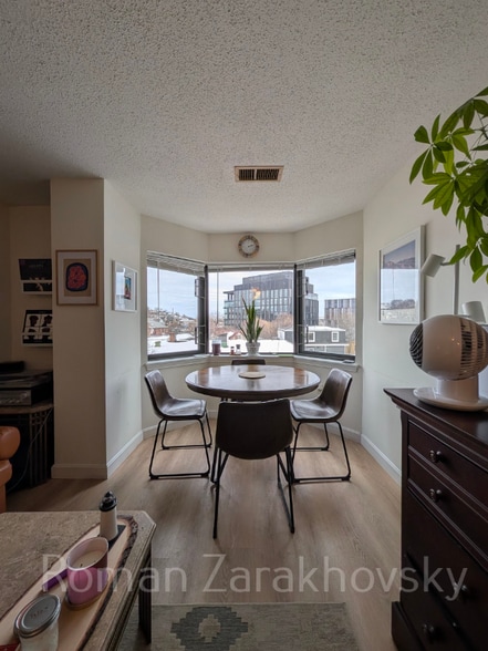 Building Photo - 25 Webster Ave