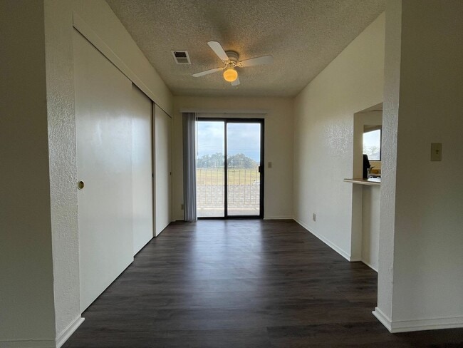 Building Photo - 9339-33 Musselman Dr.