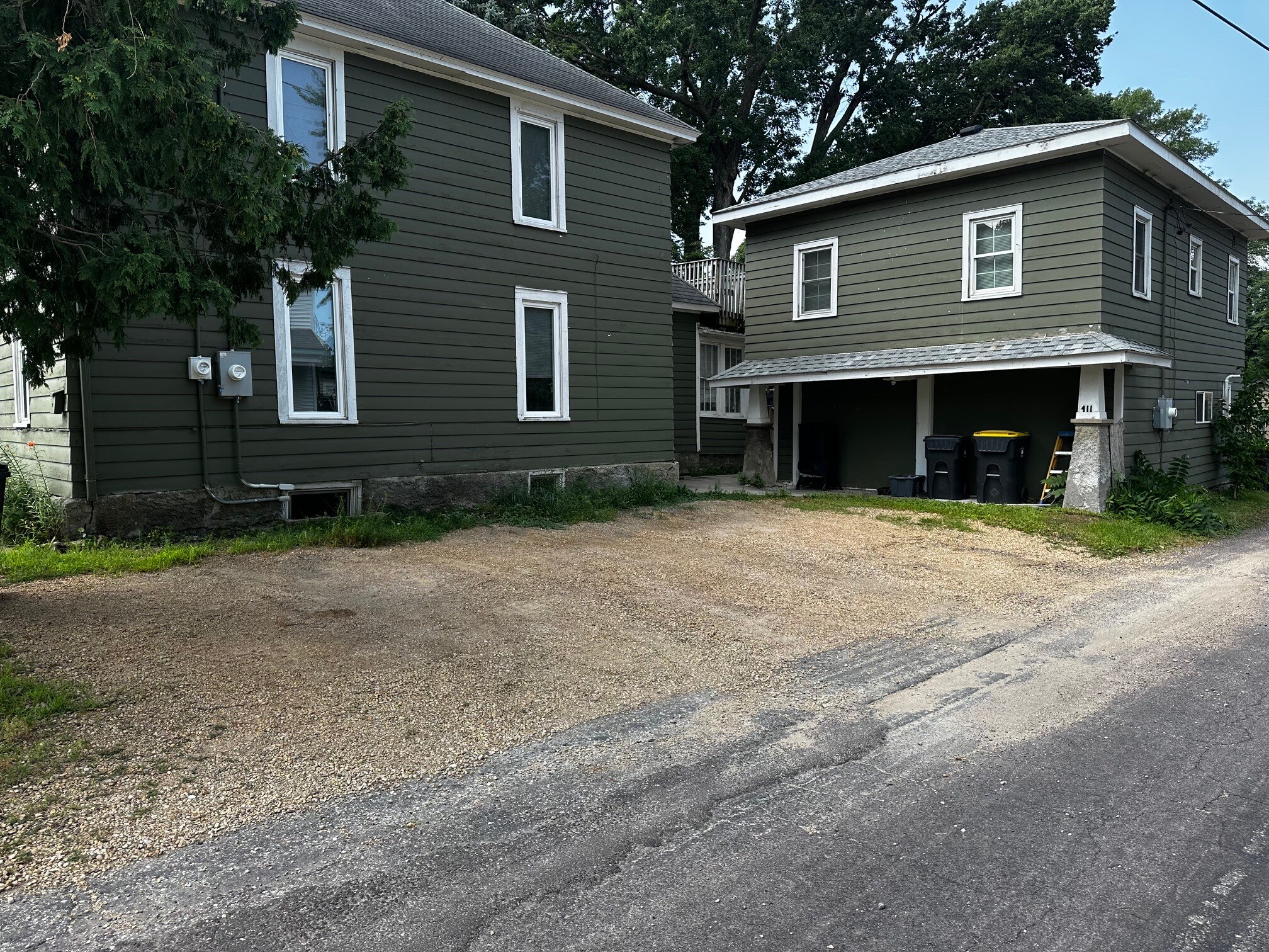 Building Photo - 409 Sherman St