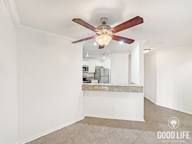 Building Photo - Modern UTC Condo with En Suite Bedrooms, Balcony & Community Amenities