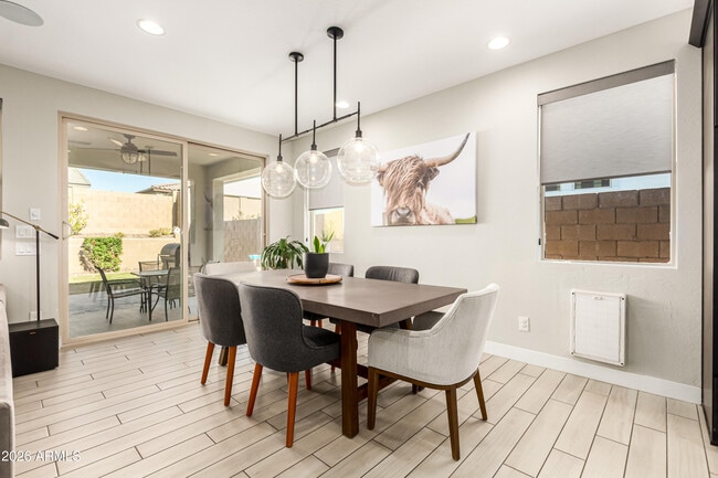 Building Photo - 6974 W Spur Dr