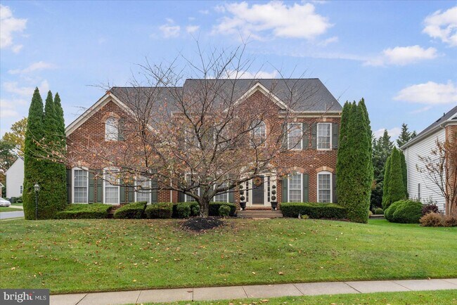 Building Photo - 1710 Stone Ivy Pl