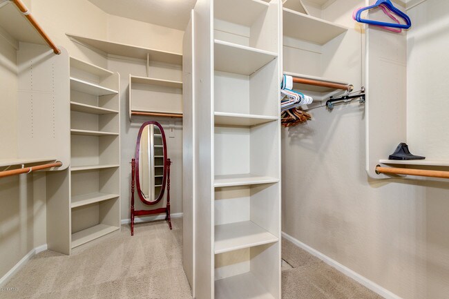 Building Photo - 4493 S Wildflower Pl