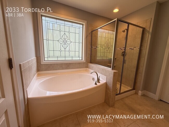 Building Photo - 2033 Tordelo Pl