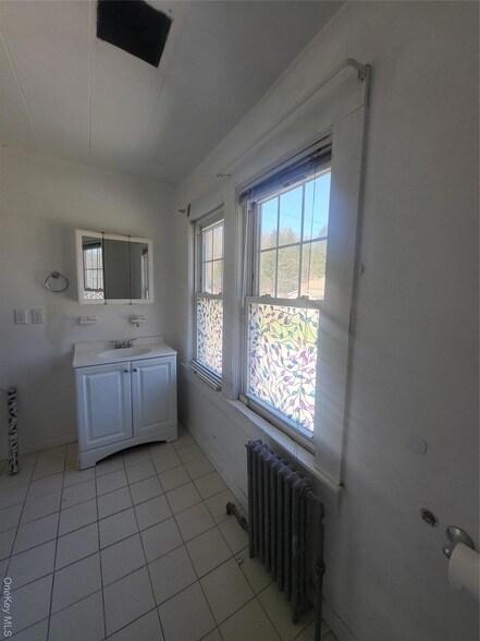 Building Photo - 4104 NY-52