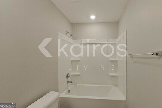 Building Photo - 104 Bluff Rd