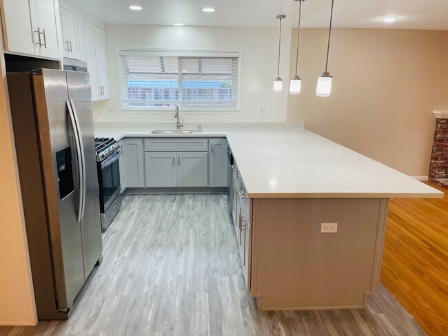 Building Photo - Beautiful 3bed/2ba house on Cul-de-sac. Great location with Cupertino Schools.