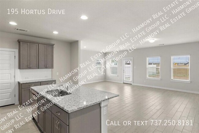 Building Photo - 195 Hortus Dr
