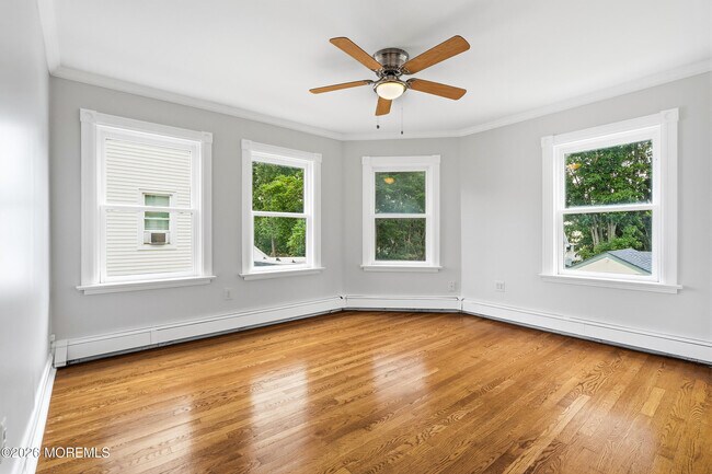 Building Photo - 638 Overton Pl