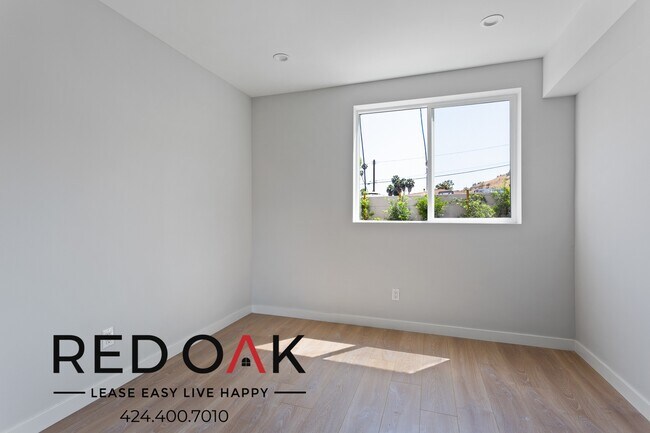 Building Photo - 4506 Esmeralda St