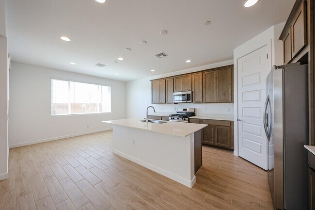 Building Photo - 12053 Calle de Pompas W