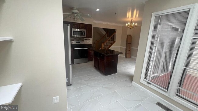 Building Photo - 20320 Cedarhurst Way