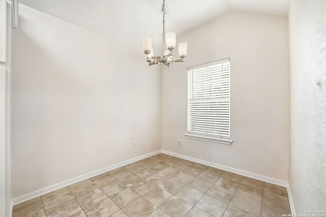 Building Photo - 1150 Green Hill Dr