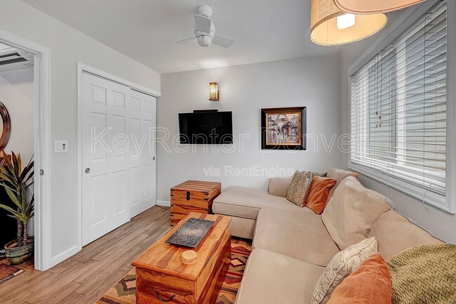 Building Photo - 3427 Iris Ct