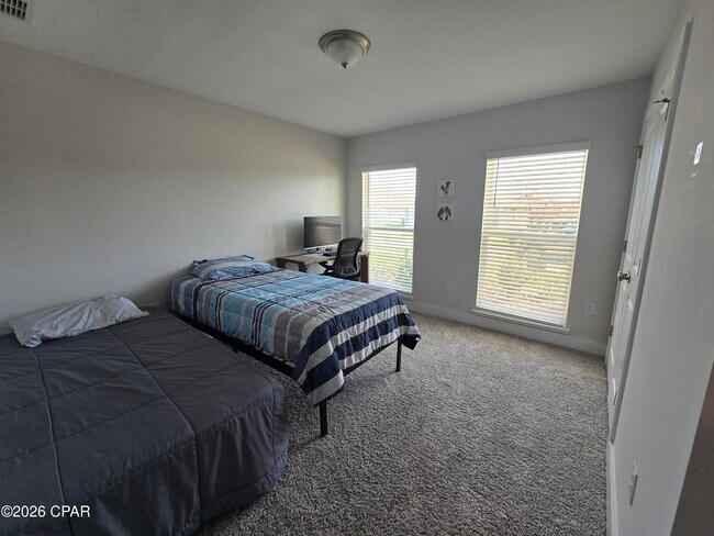 Building Photo - 231 Boggy Crk Wy