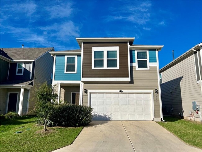 Building Photo - 2907 Salvidar Bend