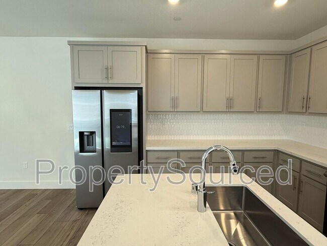 Building Photo - 1724 Jade Pl