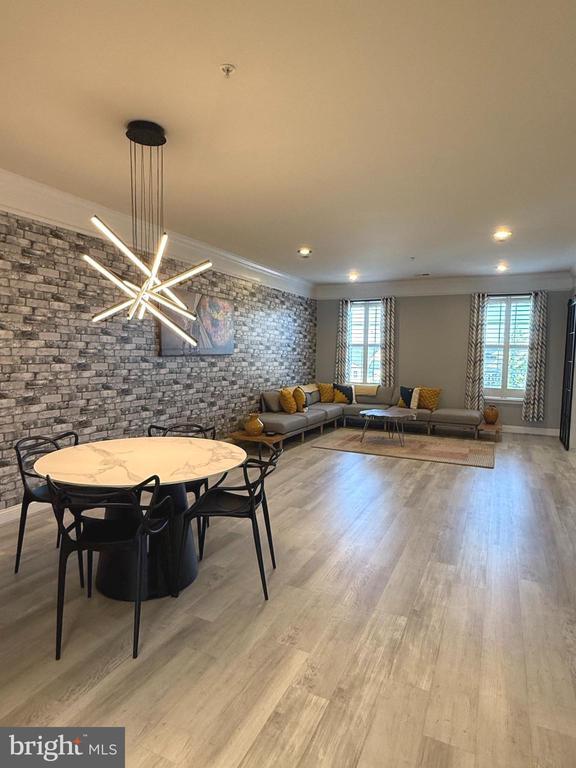 Building Photo - 7548 Morris St