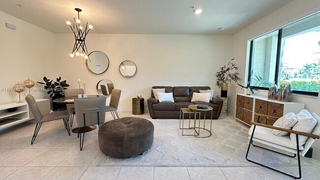 Building Photo - 4640 NW 84th Ave