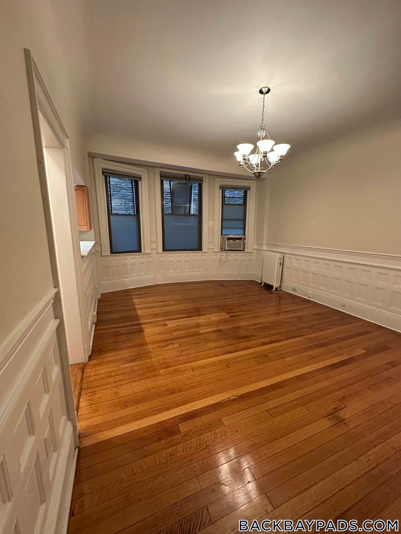 Building Photo - 366 Commonwealth Ave