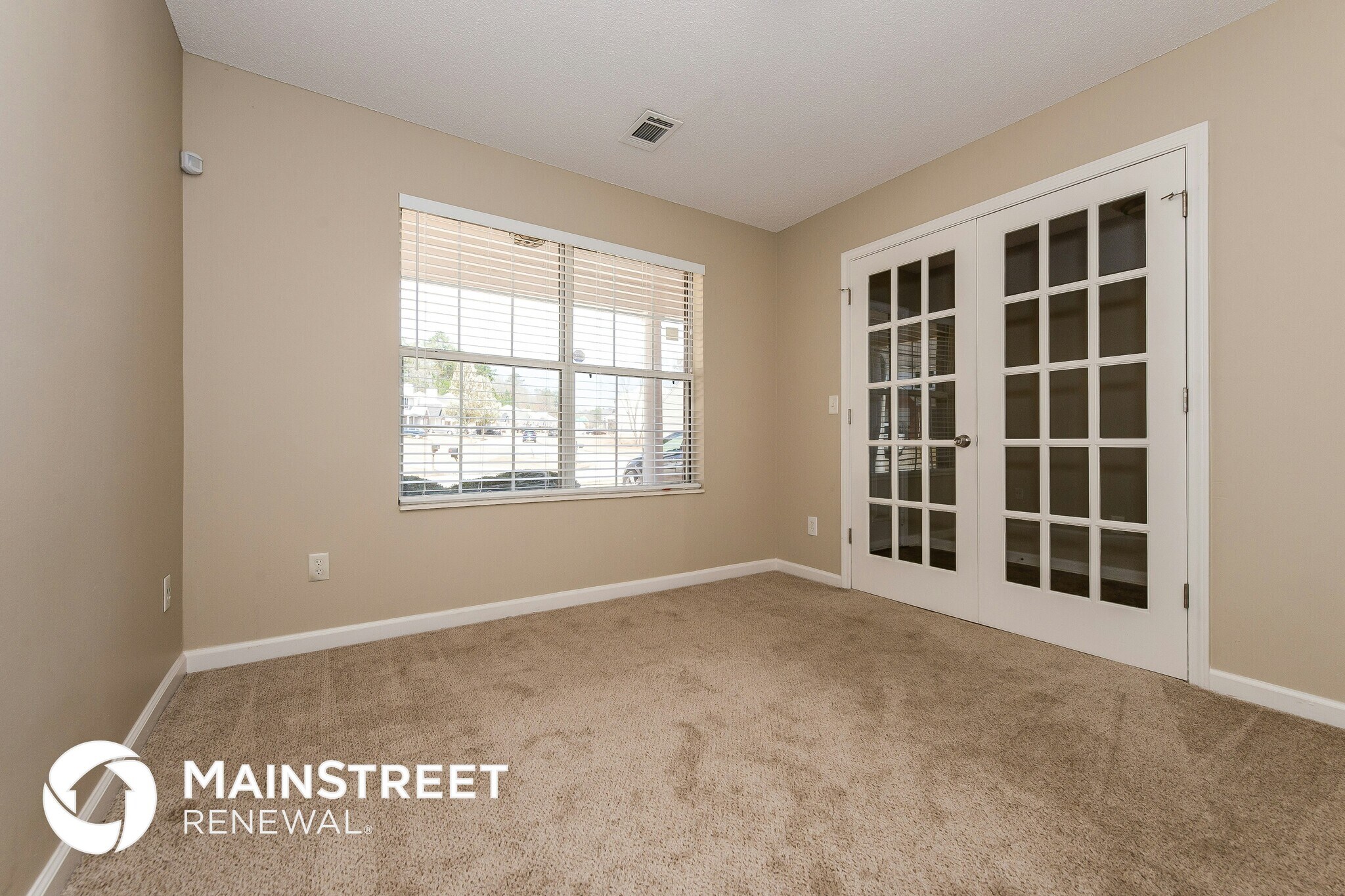 Building Photo - 473 Hillandale Park Dr