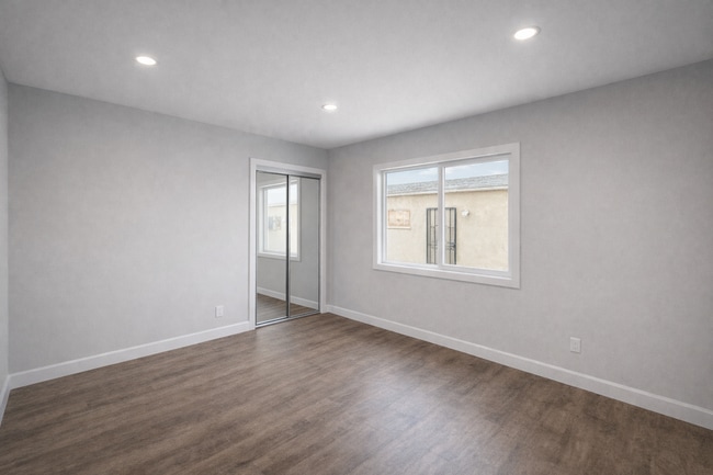 Building Photo - 2157 Balboa Ave