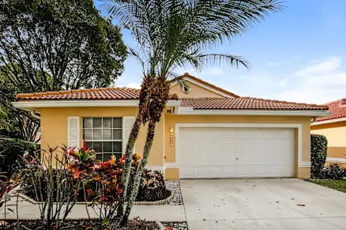 Building Photo - 10890 NW 46th Dr