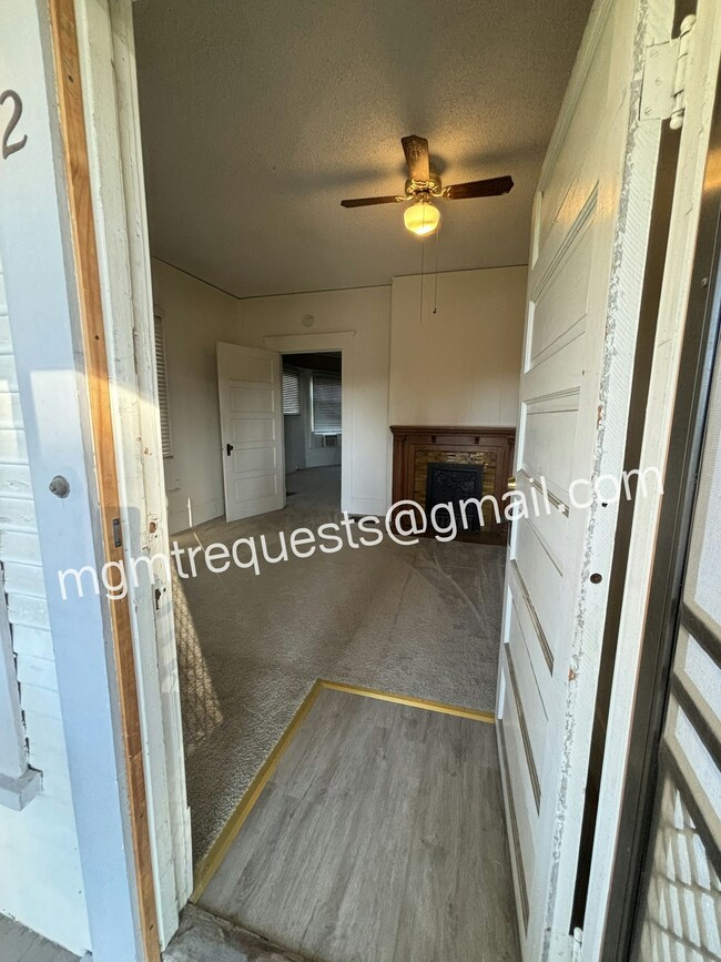 Building Photo - 509 W Olive Ave