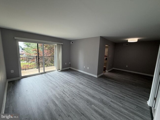 Building Photo - 3216 Spartan Rd