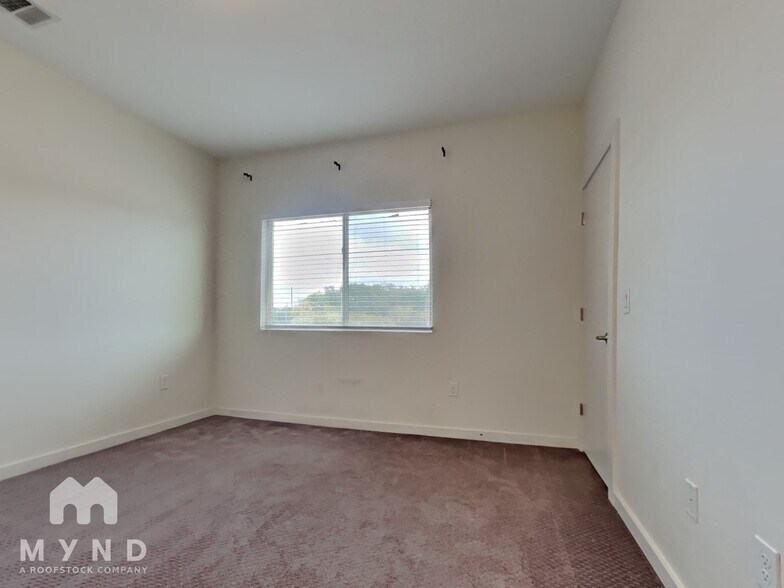 Building Photo - 7805 Cooper Ln