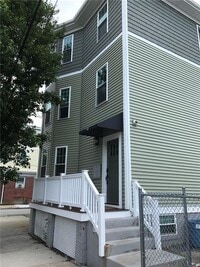 Building Photo - 64 Courtland St