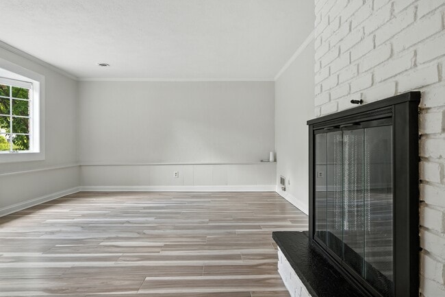 Building Photo - 49 Canoe Brook Pkwy