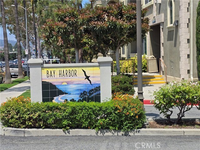 Primary Photo - 1437 Lomita Blvd