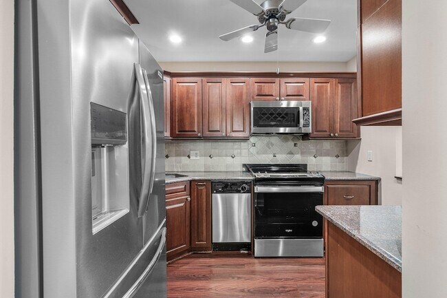 Building Photo - 2303 Lowson Blvd