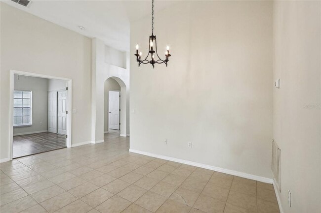 Building Photo - 235 Royal Palm Dr