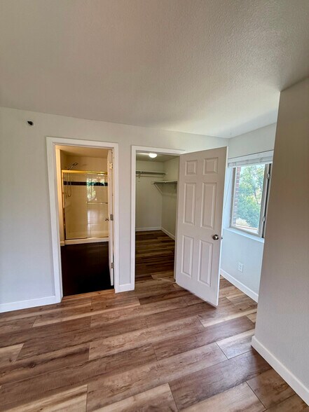 Building Photo - 33 S Boulder Cir