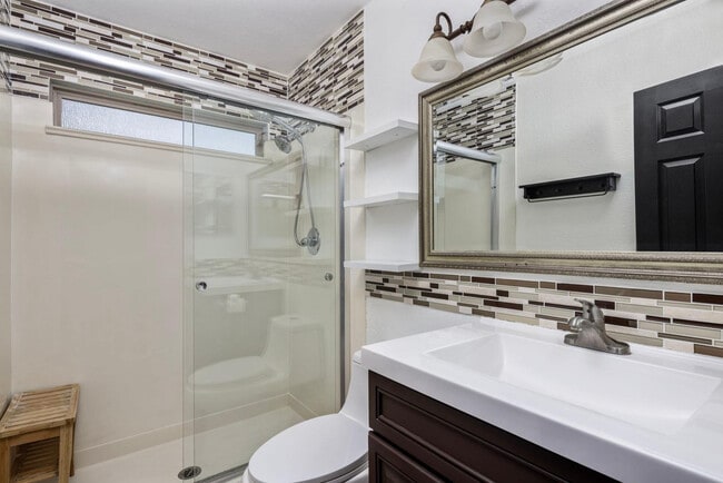 Building Photo - 10625 E Becker Ln