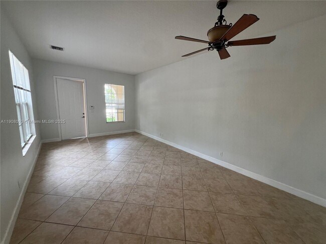 Building Photo - 2804 Eagle Rock Cir