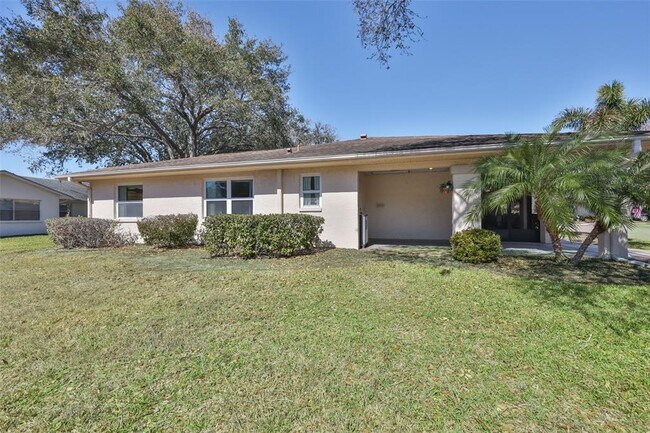 Building Photo - 2035 Hampstead Cir