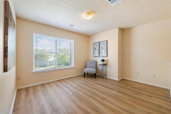 Building Photo - 2600 Andres Way