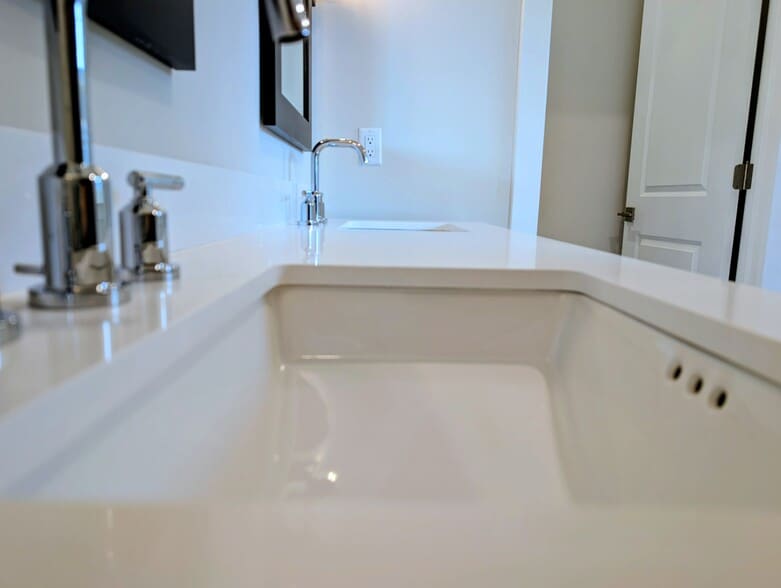 Building Photo - 3703 Jordan Dr