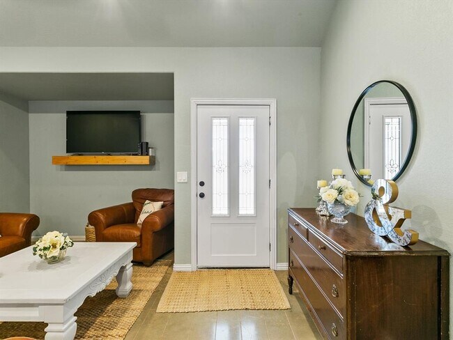 Building Photo - 6301 Hunterwood Dr