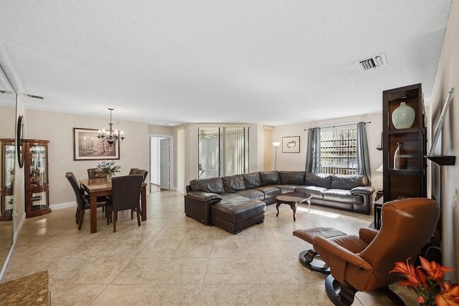 Building Photo - 5187 Europa Dr