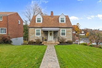 Building Photo - 3331 Wallace Dr