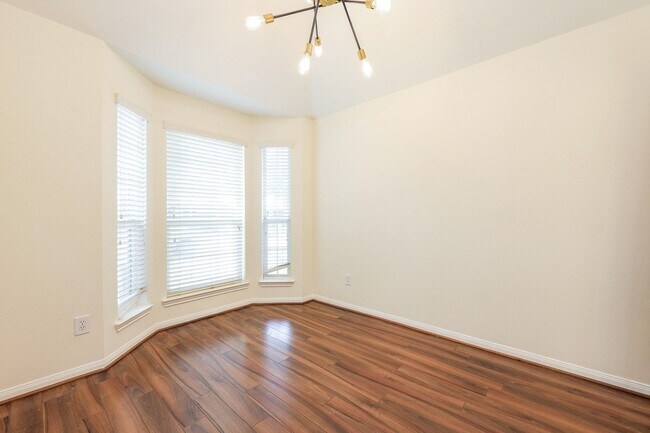 Building Photo - 11123 Overland Trail Dr