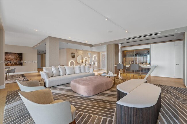 Building Photo - 5242 Fisher Island Dr