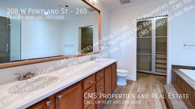 Building Photo - 208 W Portland St